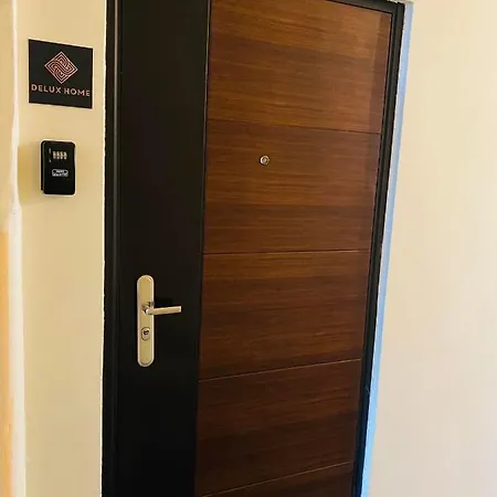 Delux Center - * Segedin