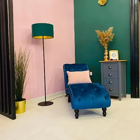 Delux Center - *